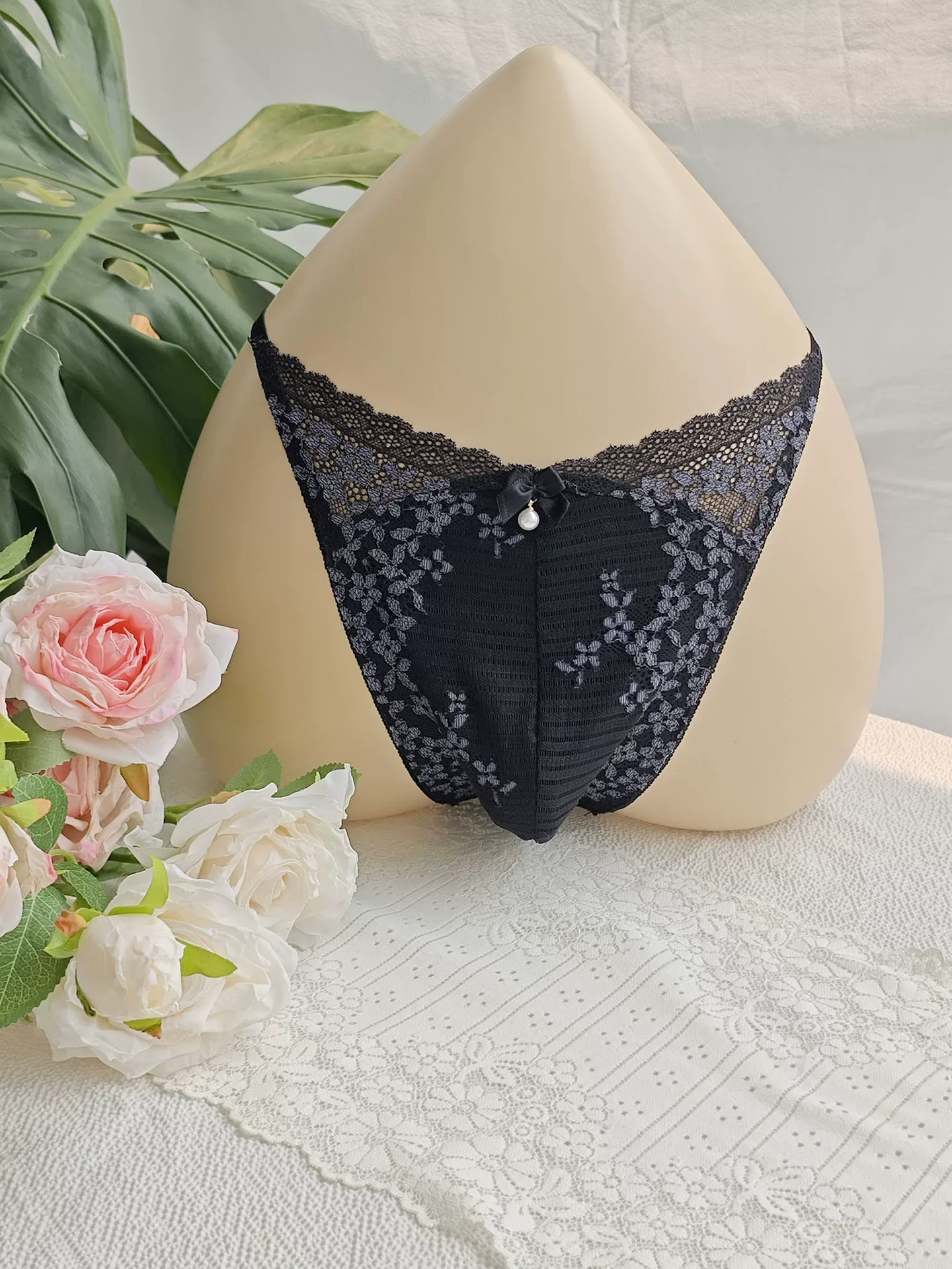 Embroidery Garments - Cueca Masculina de Renda Preta com