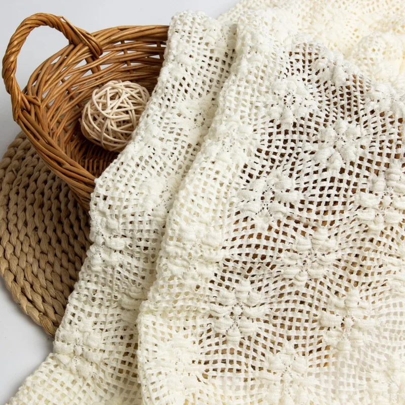 Embroidery Meaning - Tecido jacquard com babados e renda,