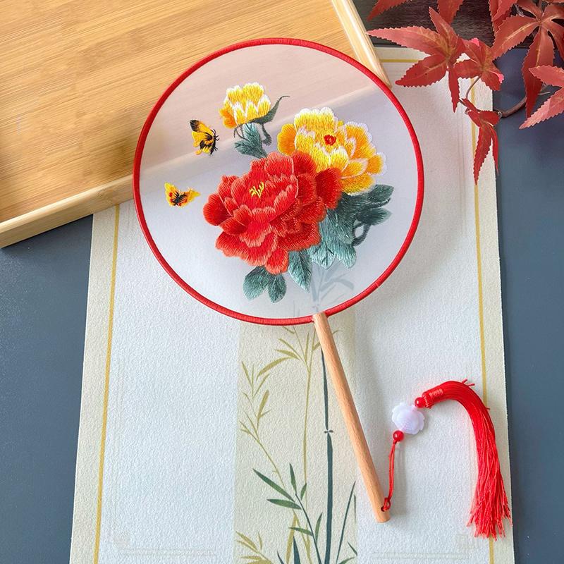 Leque de Mão com Bordado Chinê - Embroidery Meaning avaliação e preço