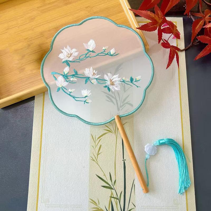 Leque de Mão com Bordado Chinê - Embroidery Meaning avaliação e preço