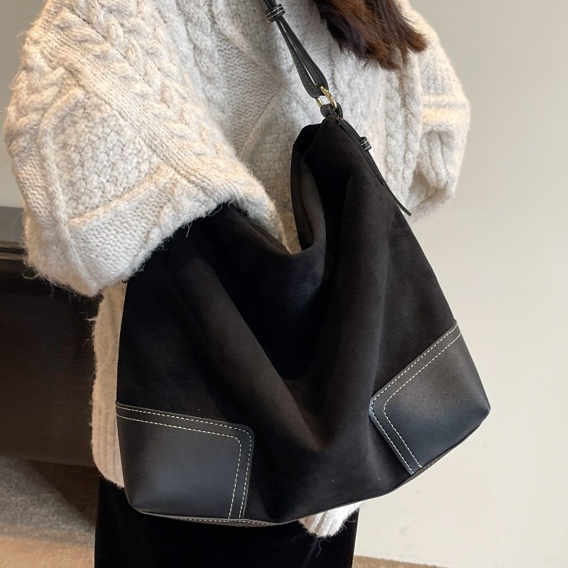 Bolsas tote versáteis e modern - Embroidery Class avaliação e preço