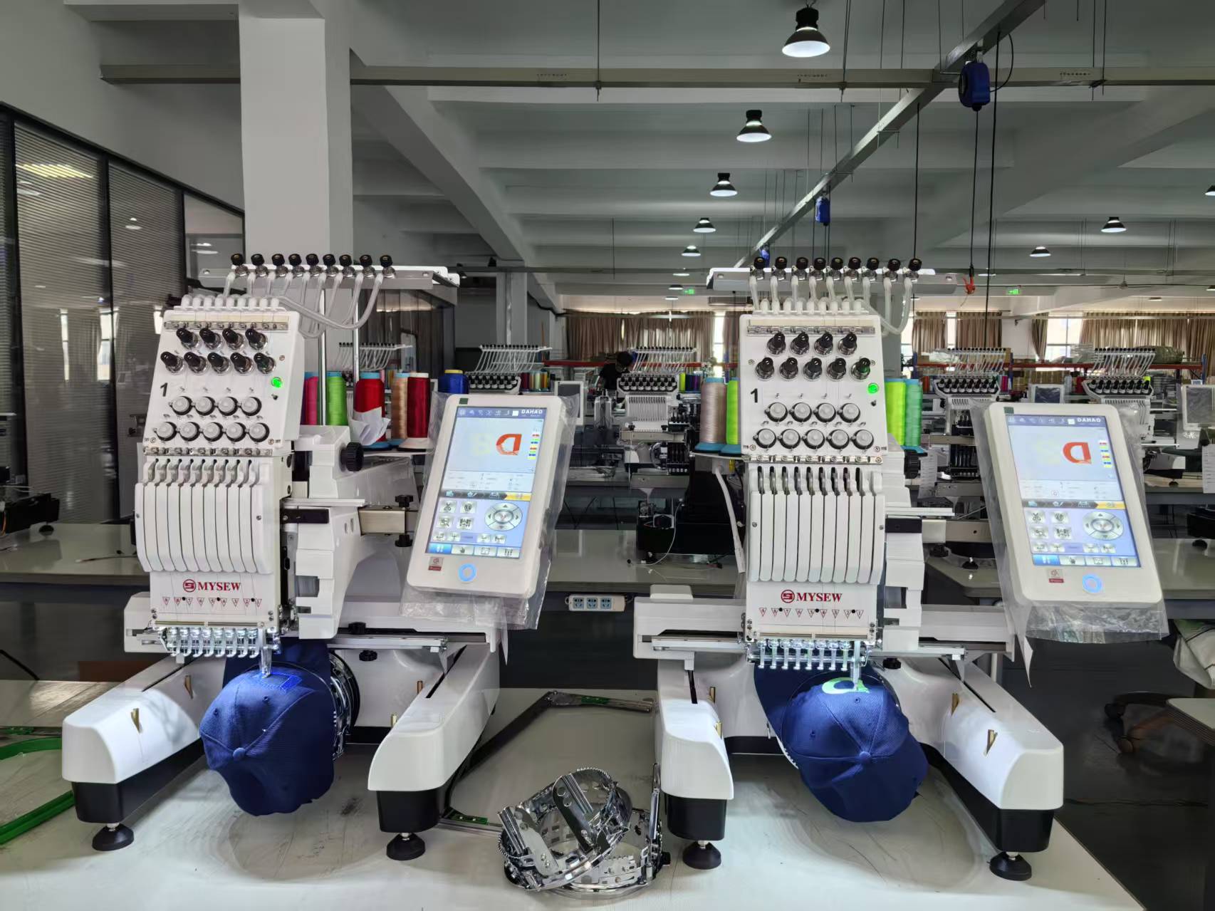 Máquina de Bordar Industrial A - Embroidery Machines avaliação e preço
